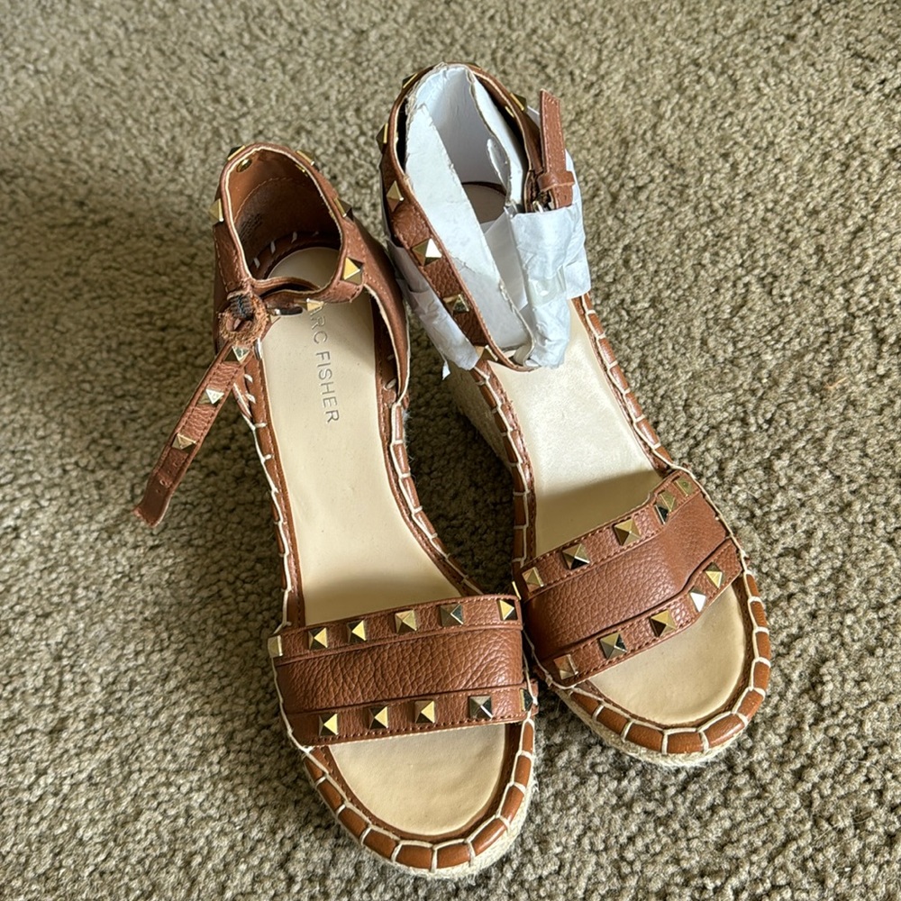 Marc Fisher Kegan Espadrilles